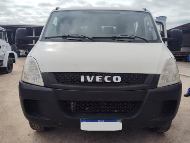 Caminhão Iveco Daily 70C17 — QVF0A83
